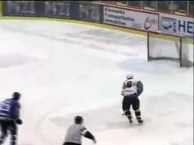 The most unnecessary head fake ever...