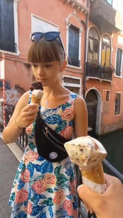 Первое свидание с NPC в Венеции