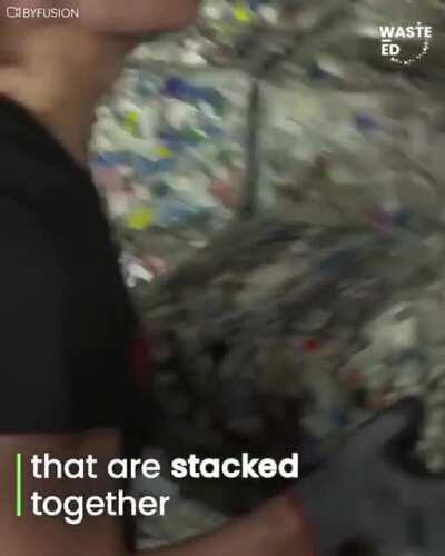 Building with non recyclable plastic