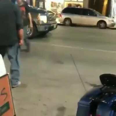 Aggressive man stopping traffic while looking for a fight, gets laid out cold