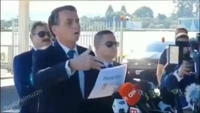 Para quem não viu o pronunciamento do presidiário, digo, presidente, tá aqui o resumo