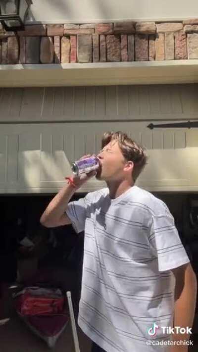 This has to be seen. 💀