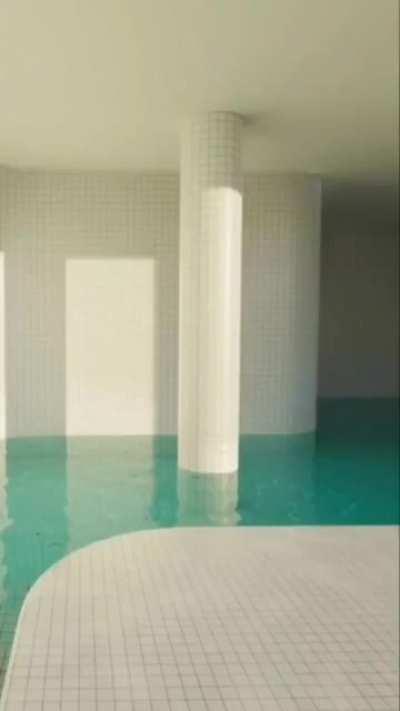 this place gives me some weird creepy and chill vibes