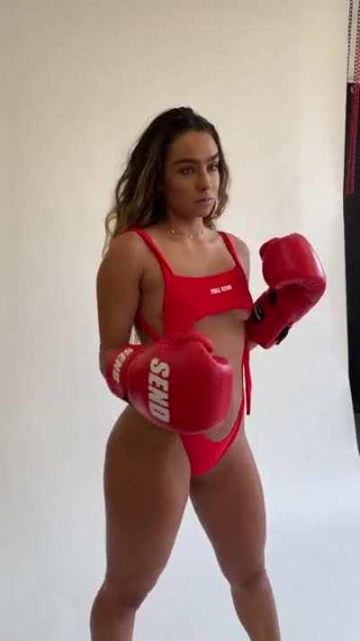 Sommer Ray 🍑
