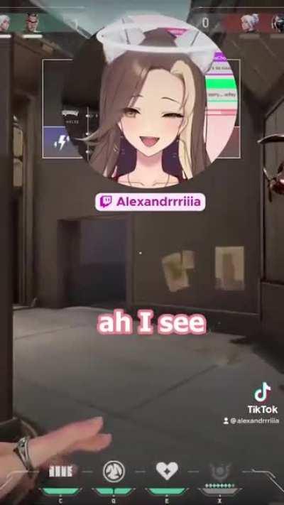 Not to be a lesbian, but oh my fucking god 😳