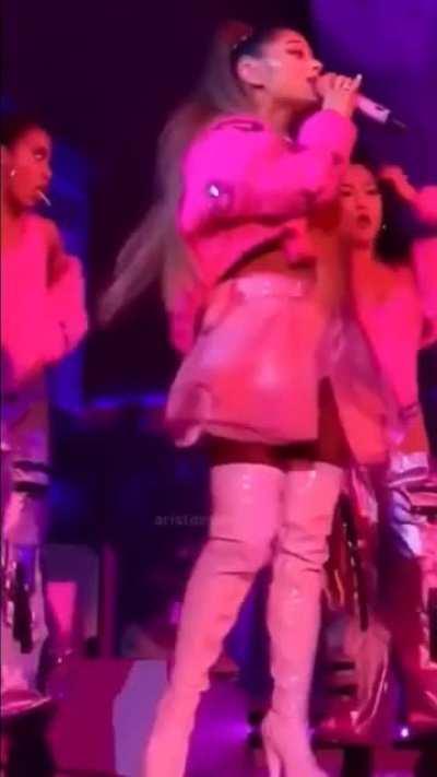 My crush thick asf 😍🔥🍑