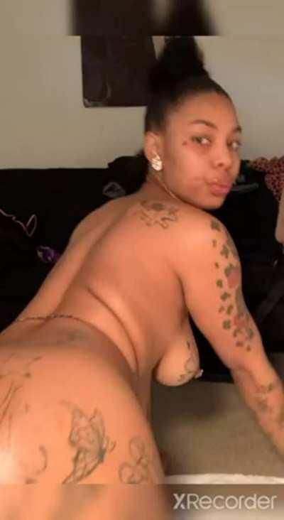 Get 4GB Contents of This Baddie In Comment👇👇