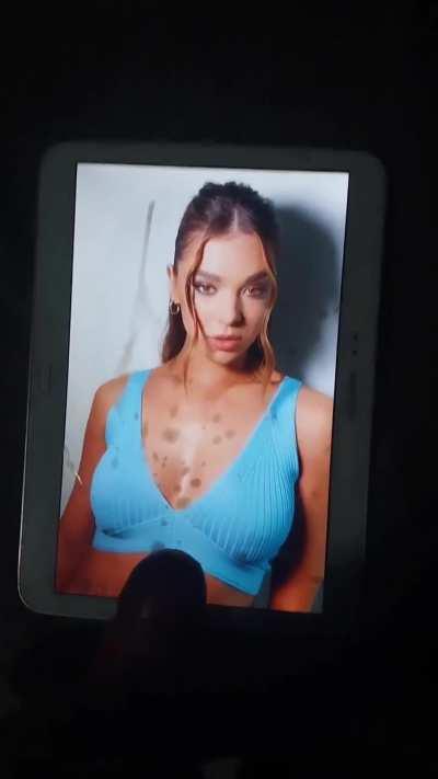 Hailee Steinfeld cum tribute