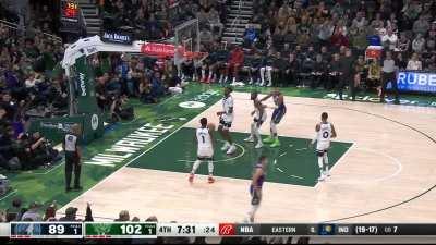 [Highlight] AJ Green hits the 3PT in transition to give the Bucks a 13 point lead - Bucks have gone 9/13 from 3PT after starting 3/22