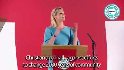 These people are batshit 😂