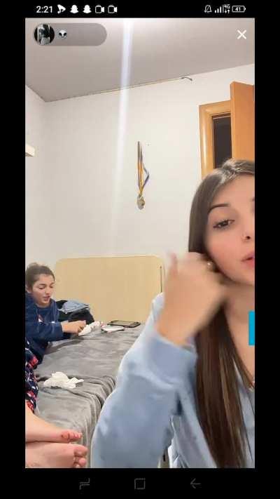 @nooaa.fernandeez02 cute spanish feet