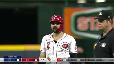 [Highlight] Joseph Daniel Votto bangs Career Hit #2,000! He becomes only the second player in MLB history to record his 2,000th hit, 300th HR and 1,000th RBI in the same season.