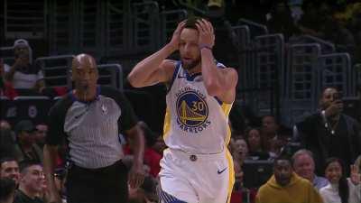 [Highlight] Steph Curry goes on an 8-0 run in 63 seconds to close the first half