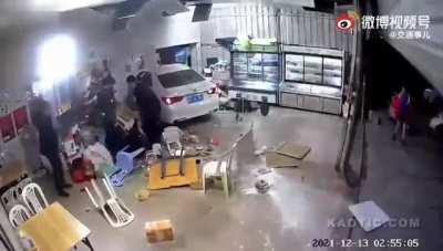 GPS: Go straight to reach your destination