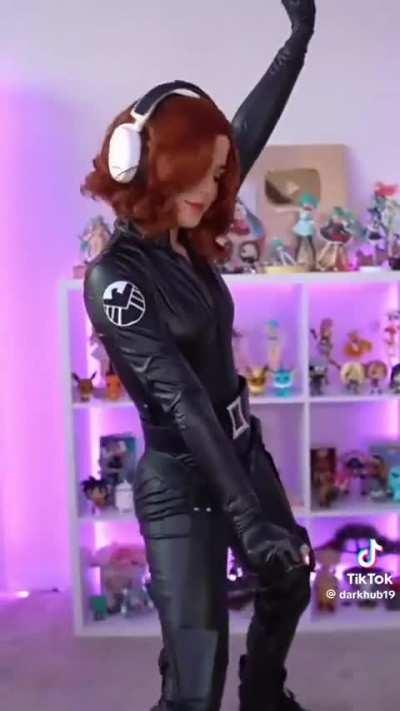 Staryuuki blackwidow 🤤