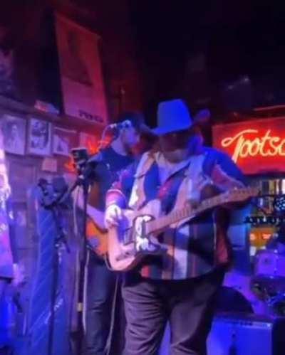 Drunk Texan Becomes a Legend