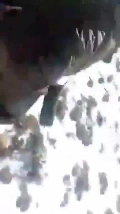 Undated video of India Army asking Chinese PLA soldiers to not cross LAC and go back. When they refuse, some solid punches come their way. Chinese PLA thrashed badly. Location unclear. Yet unfit Chinese PLA soldiers in masks seen uncomfortable in high alt