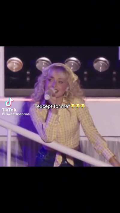 She’s just so teeny tiny 🥺