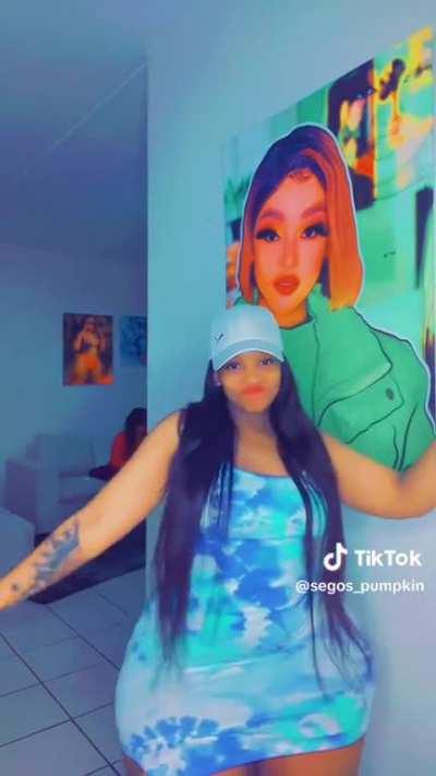 The queen is finally back ððð