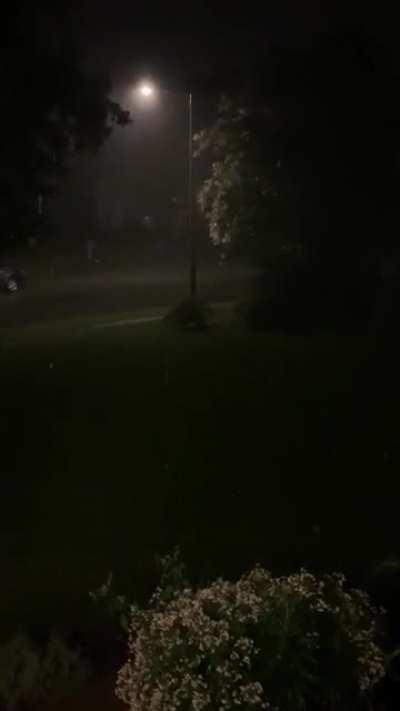 Rain and thunder in Northern VA tonight