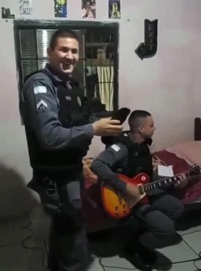 Brazil's least talented cop