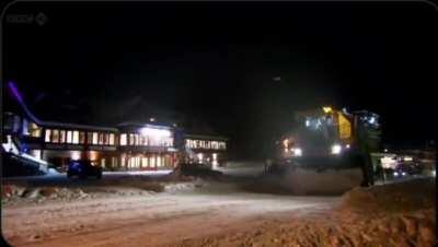 Mercedes cars on lap 32