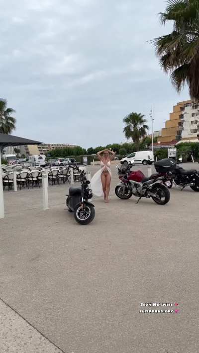 I love Cap d’Agde… the unique freedom of walking around with no panties, and no one cares. Slipping into a sexy dress and going to the club bare underneath is what turns me on the most, I think… 😁😈🔥