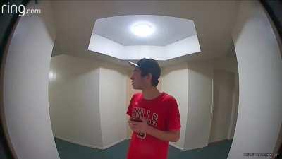 The dumbest package thiefs ever recored.