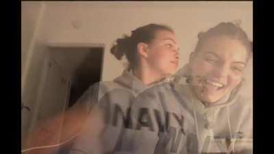 Camren Bicondova Twerking 🍑