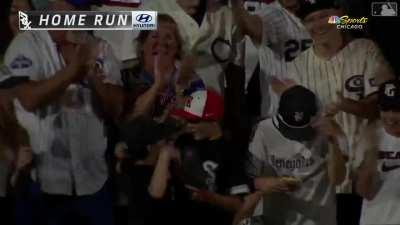 [Highlight] Jose Abreu 3-run Blast Makes It 3-0 White Sox Over Red Sox