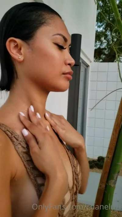 Hot AF 🔥🥵 Links in comments 👇🏻😍