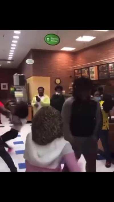 Dude squared up wit this Lil girl like he Tank Davis. She must be a super opp or sumn