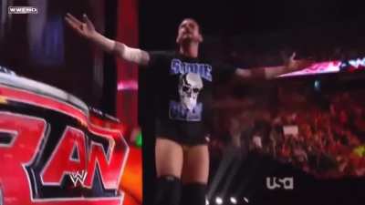 Jericho having mic issues reminded me of something.