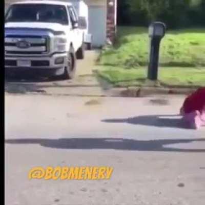 Kid without legs beating up another kid with legs, epic commentary