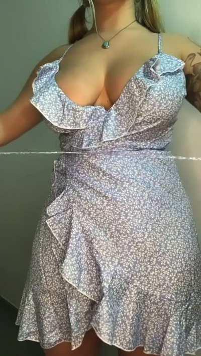 Sundress season has arrived 😳