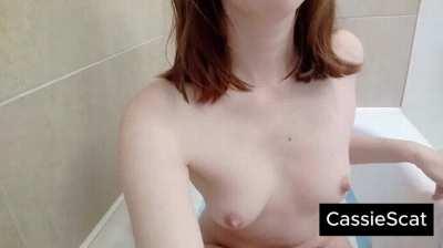 Farting and Slowly Pushing Thick Erotic Turds [F] [GIF]