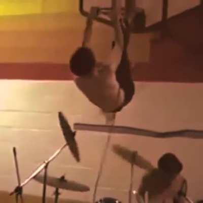 me listening to untitled