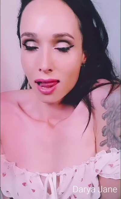 Did you know my tongue causes EXPLOSIONS‼️💥👅