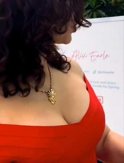 Nadia Caterina Munno, a.k.a. 