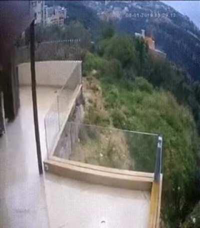 Yo me voy de esta casa!