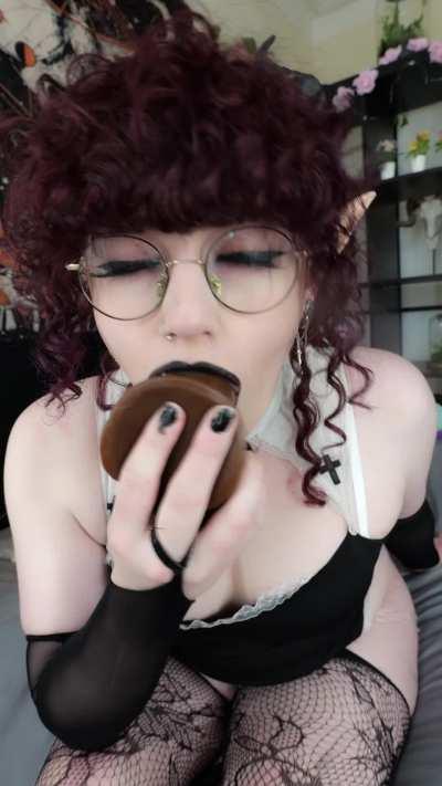 I love worshipping you 🖤