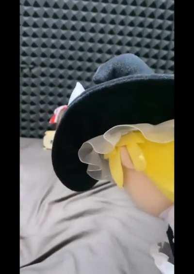 Silly goofy ahh Marisa da-zee~~