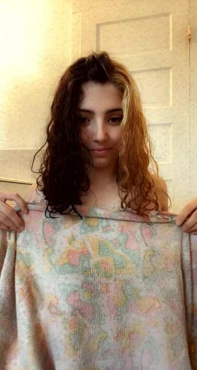 Are you into fucking women with natural bodies? 🥺