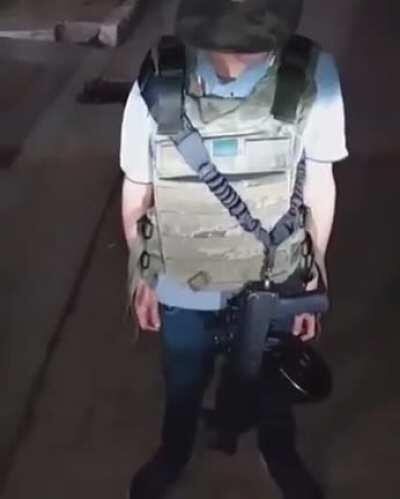 El Chon del Dorado singing Los Pasajes del Phoenix