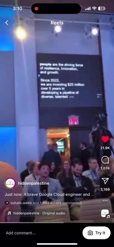 Brave Google software engineer interrupts a session on Project Nimbus in NYC