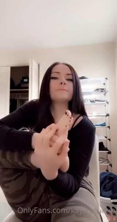 Anyone got more of her? Heard she has a fj vid