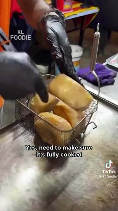 This guy 100% CIA agent