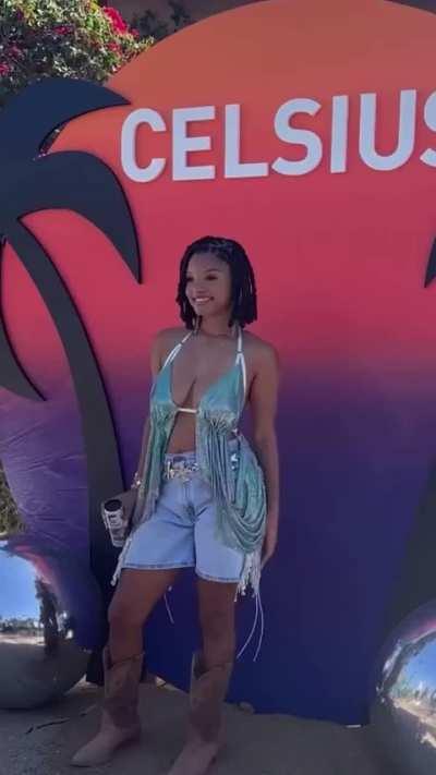 Halle Bailey 