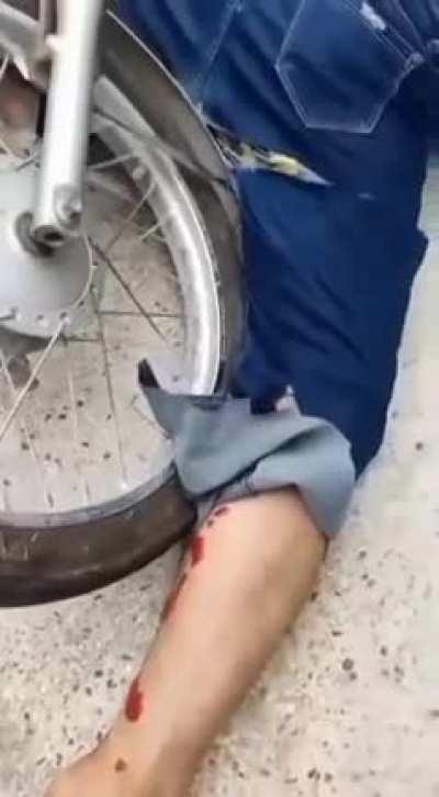 A mAn DiEd In A bRuTaL aNd DeAdLy CaR cRaSh