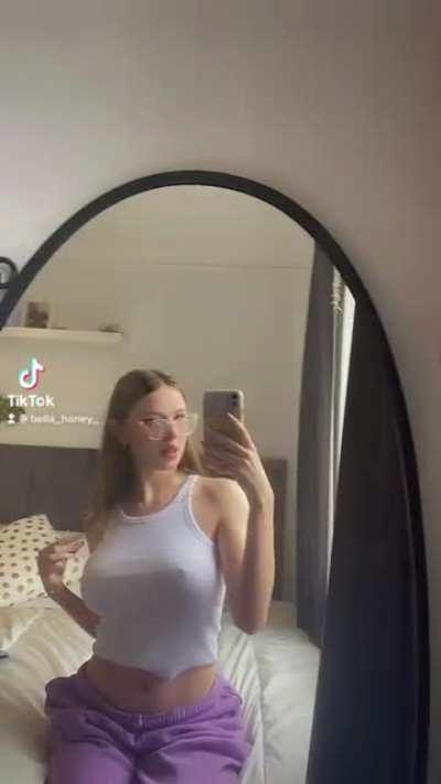 Bella_honey_